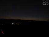 23 : 08