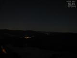 02 : 00