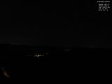 03 : 00