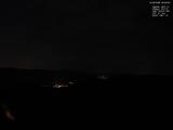 22 : 00
