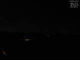 03 : 00