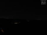 23 : 04