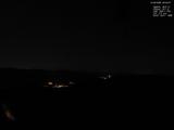 22 : 04