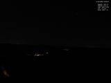 03 : 00