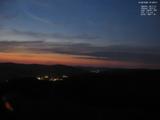 21 : 08
