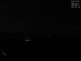 03 : 00