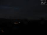 21 : 00