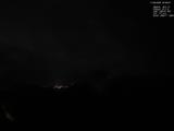23 : 08