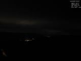 23 : 00