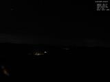 03 : 04