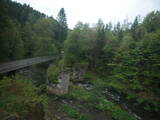 10 : 00