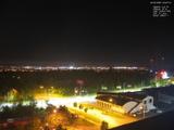 03 : 00