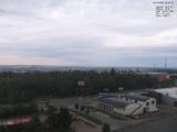 06 : 00