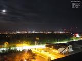 02 : 00