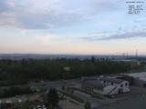 06 : 32