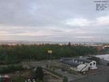 06 : 00