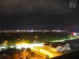 22 : 00
