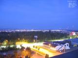 04 : 00