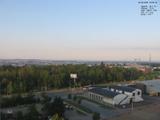 06 : 00