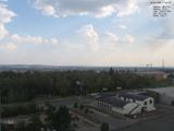 17 : 44
