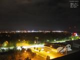 03 : 00