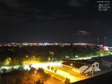 21 : 04