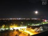 22 : 00