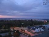 06 : 32