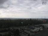 09 : 44