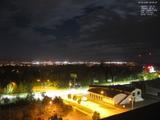 02 : 00