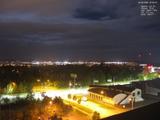 22 : 08