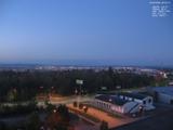 06 : 32