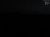 03 : 32