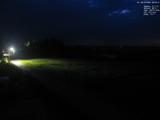 22 : 04