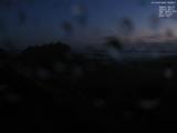 03 : 52