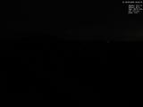 03 : 32