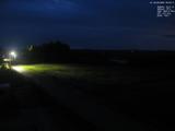 22 : 04