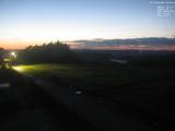 22 : 04