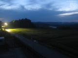 22 : 00