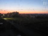 22 : 08