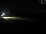 23 : 00