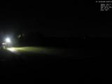22 : 00