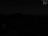 03 : 00