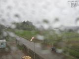 09 : 00