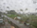 09 : 04