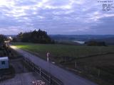 18 : 44