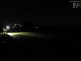 22 : 00