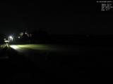 22 : 04