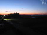 21 : 08