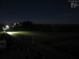 22 : 00